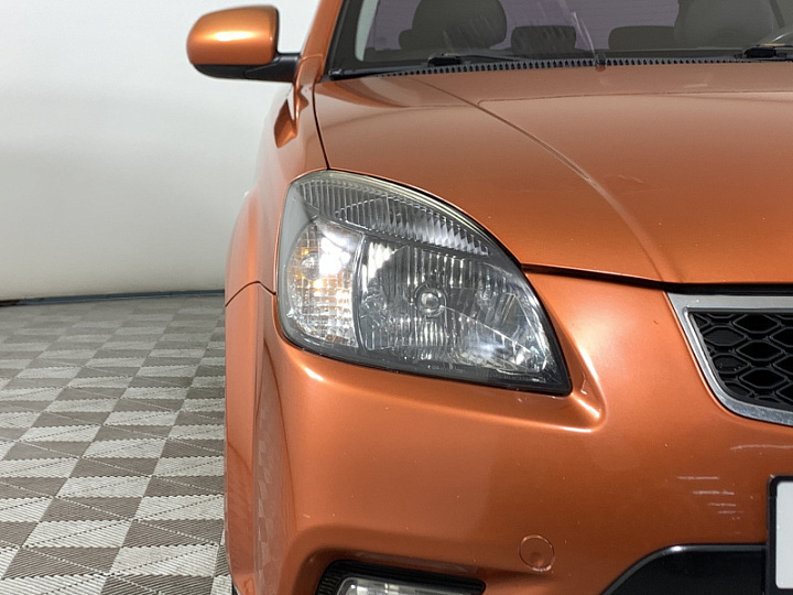 KIA Rio 1.4, 2010 года, Механика, ОРАНЖЕВЫЙ