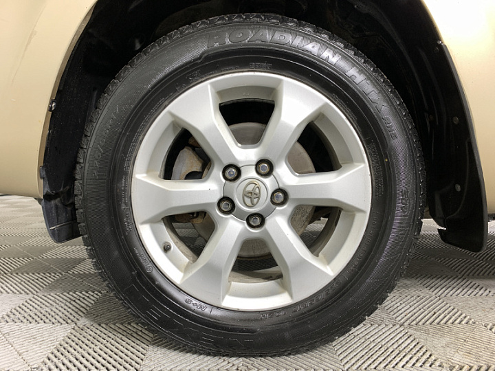 TOYOTA RAV4 2, 2011 года, Вариатор, БЕЖЕВЫЙ
