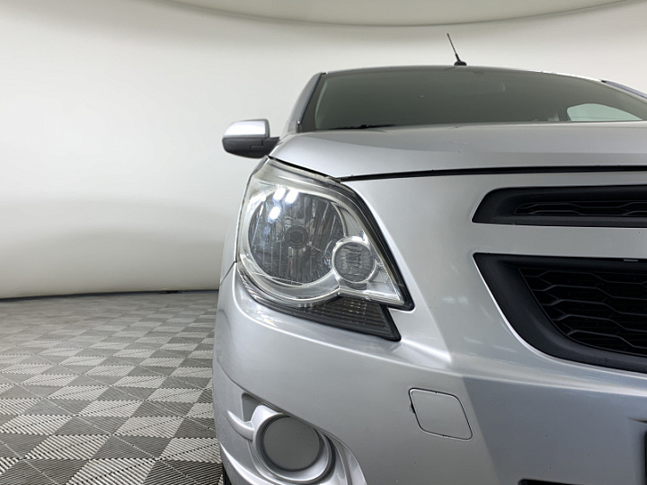 CHEVROLET Cobalt 1.5, 2013 года, Механика, Серебристый