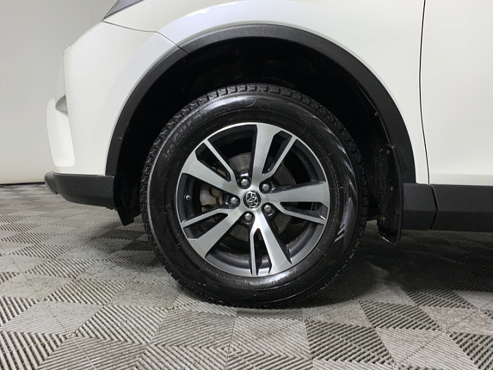 TOYOTA RAV4 2.2, 2018 года, Автоматическая, БЕЛЫЙ