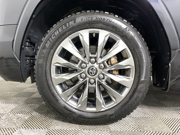 TOYOTA Land Cruiser 3.3, 2021 года, Автоматическая, ЧЕРНЫЙ