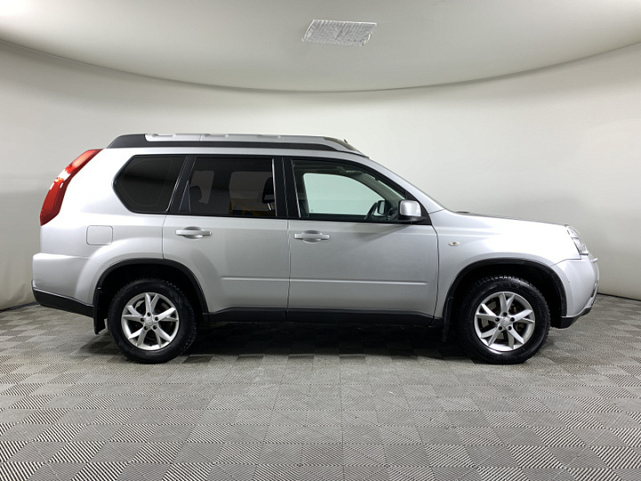 NISSAN X-Trail 2, 2012 года, Механика, Серебристый