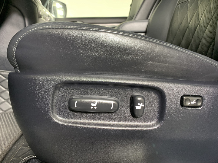 TOYOTA Land Cruiser 4.5, 2017 года, Автоматическая, ЧЕРНЫЙ