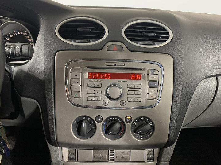 Ford Focus 1.6, 2008 года, Механика, ЧЕРНЫЙ