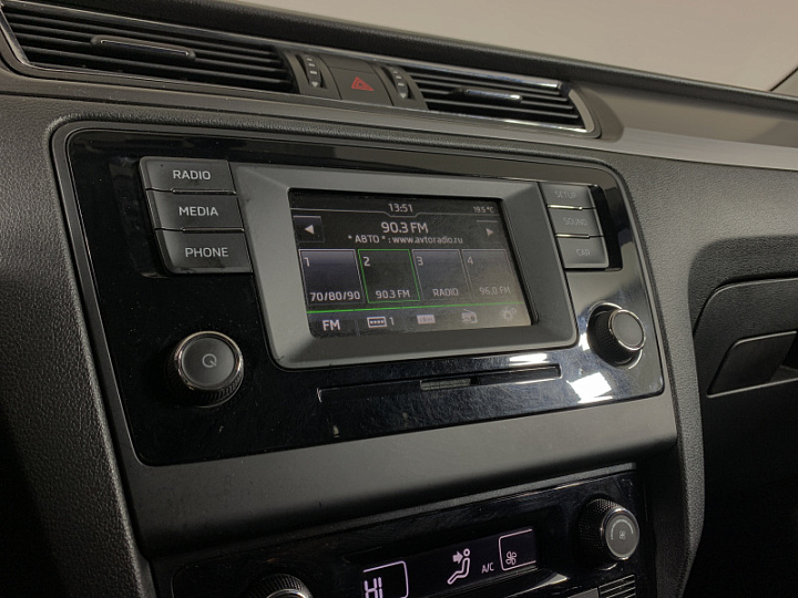 SKODA Rapid 1.6, 2016 года, Автоматическая, ЧЕРНЫЙ
