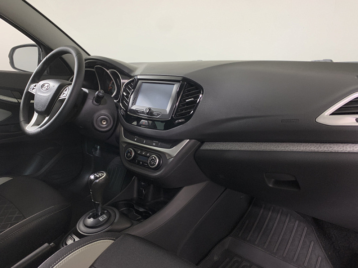 LADA (ВАЗ) Vesta 1.8, 2019 года, Робот, cеребристый