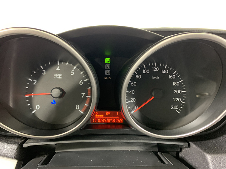 MAZDA 3 1.6, 2011 года, Автоматическая, Серебристый