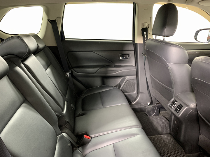 MITSUBISHI Outlander 2.4, 2020 года, Вариатор, СИНИЙ