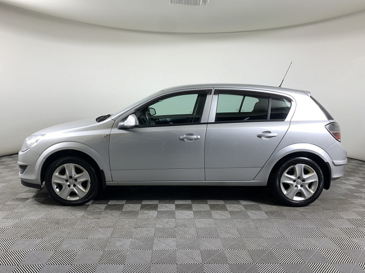 Opel Astra 1.8, 2014 года, Автоматическая, Серебристый