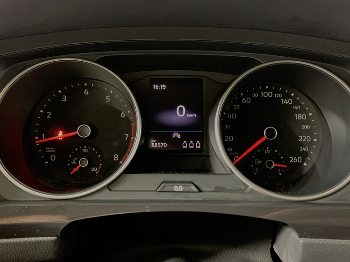 Volkswagen Tiguan 1.4, 2020 года, Механика, Белый