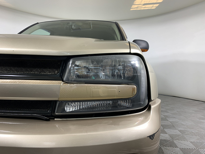 CHEVROLET TrailBlazer 4.2, 2004 года, Автоматическая, БЕЖЕВЫЙ