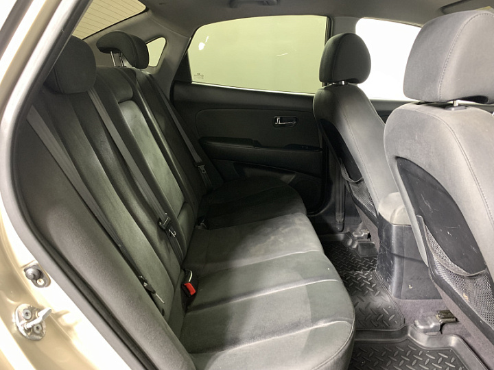 Hyundai Elantra 1.6, 2010 года, Автоматическая, Желтый