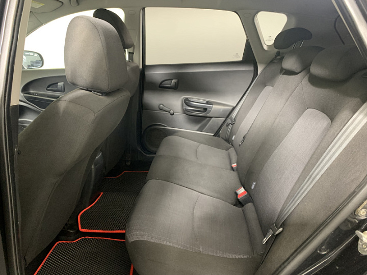 KIA Ceed 1.4, 2011 года, Механика, Черный перламутр