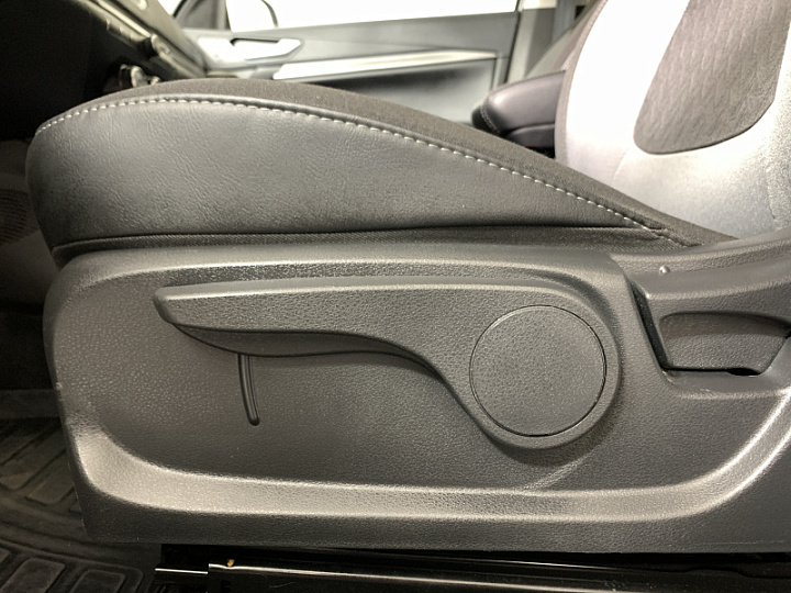 Lada Vesta 1.6, 2023 года, Механика, БЕЛЫЙ