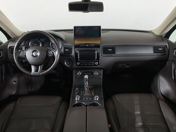 VOLKSWAGEN Touareg 3.6, 2011 года, Автоматическая, БЕЛЫЙ