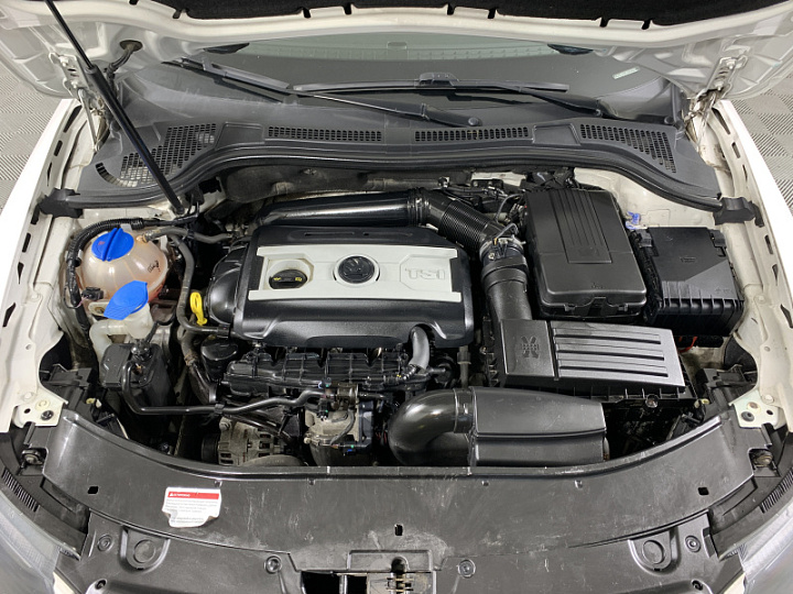 SKODA Superb 1.8, 2014 года, Робот, БЕЛЫЙ