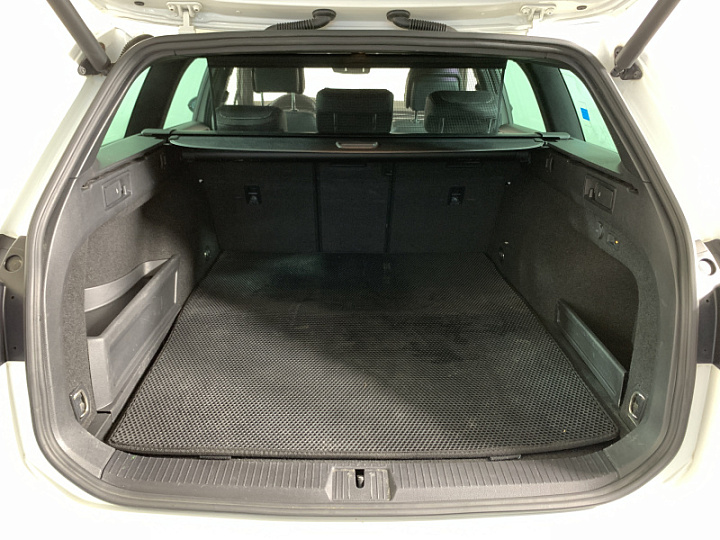 VOLKSWAGEN Passat 2, 2020 года, Робот, БЕЛЫЙ