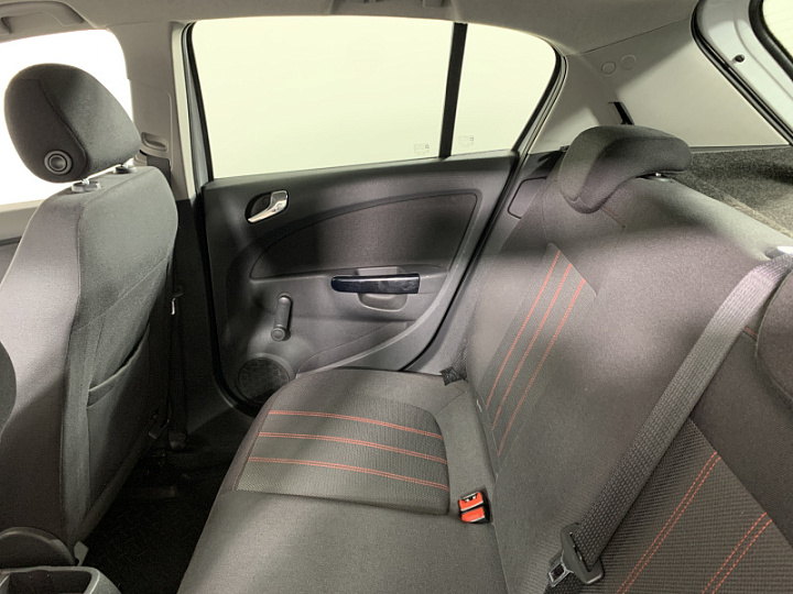 OPEL Corsa 1.4, 2011 года, Автоматическая, БЕЛЫЙ