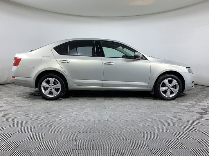 SKODA Octavia 1.2, 2014 года, Автоматическая, Серебристо-желтый