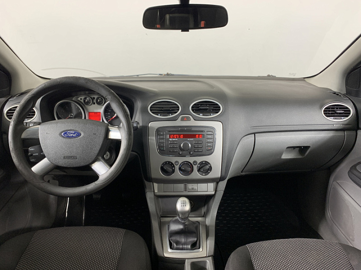 FORD Focus 1.6, 2010 года, Механика, Серебристый