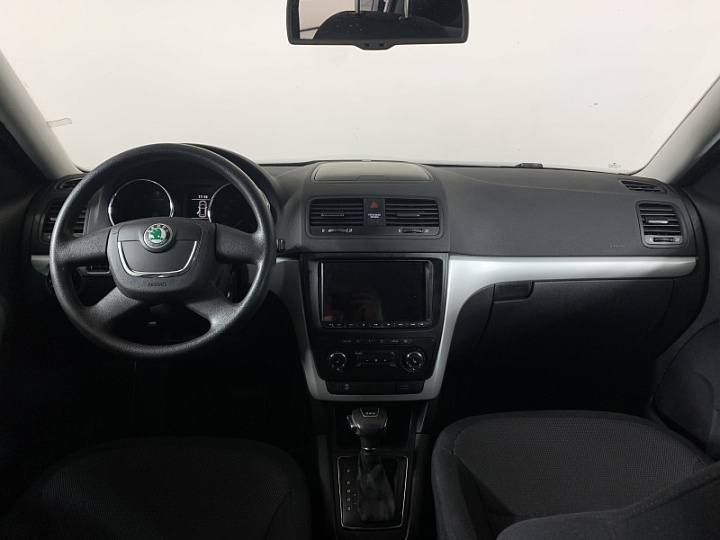 Skoda Yeti 1.2, 2012 года, Робот, Черный