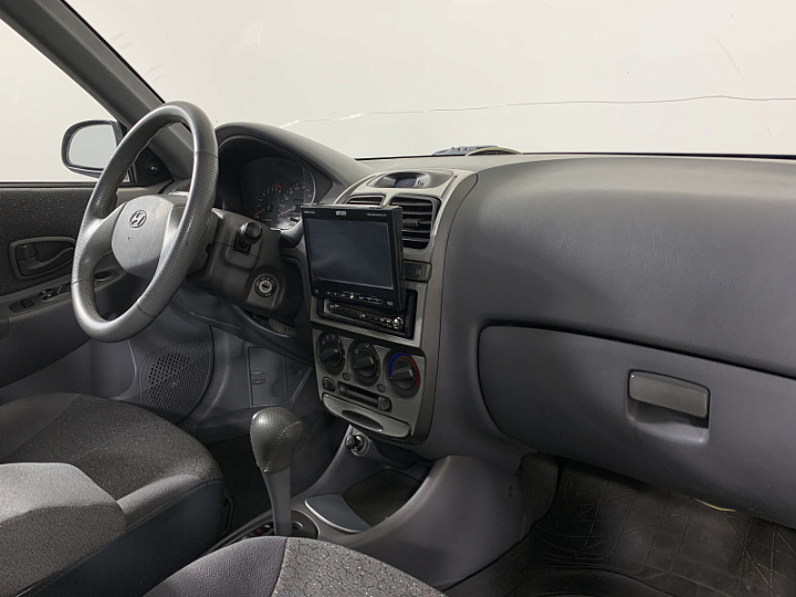 HYUNDAI Accent 1.5, 2003 года, Автоматическая, Серебристый