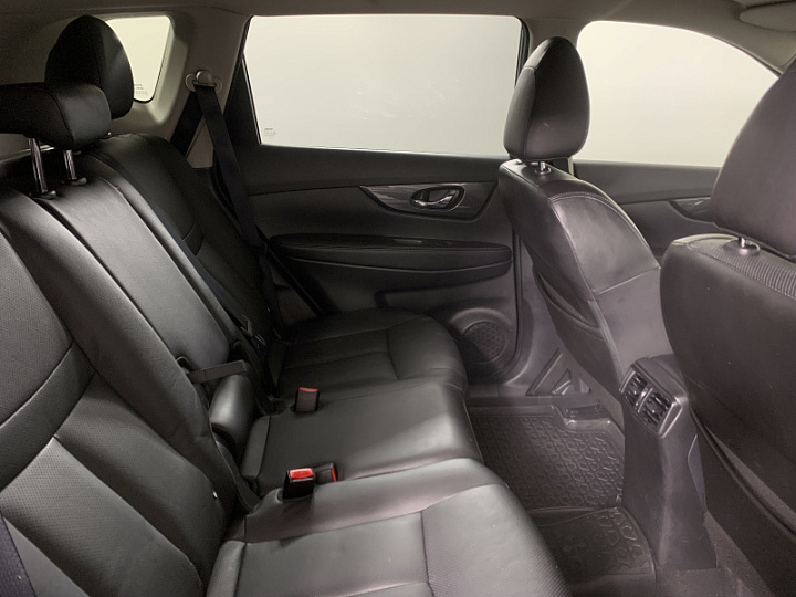 NISSAN X-Trail 2.5, 2017 года, Вариатор, ЧЕРНЫЙ