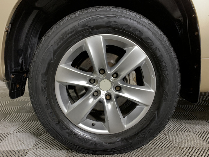 TOYOTA Land Cruiser Prado 3, 2011 года, Автоматическая, БЕЖЕВЫЙ