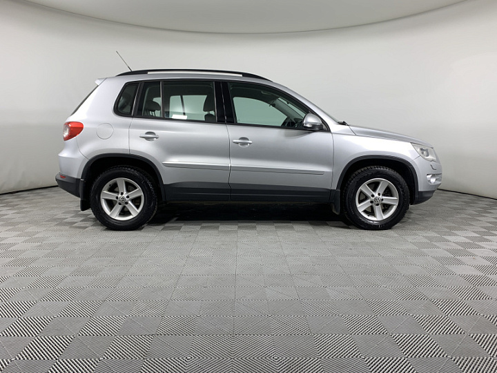 VOLKSWAGEN Tiguan 2, 2009 года, Автоматическая, Серебристый