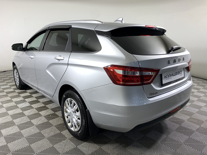 Lada Vesta 1.8, 2020 года, Механика, СЕРЫЙ