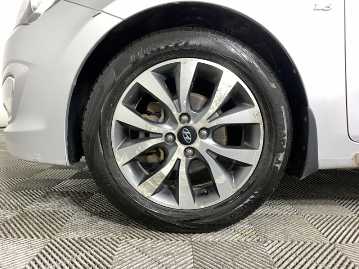 HYUNDAI Solaris 1.6, 2016 года, Автоматическая, Серебристый