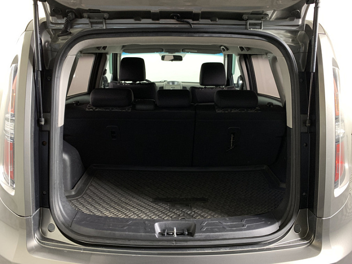KIA Soul 1.6, 2010 года, Автоматическая, Серый