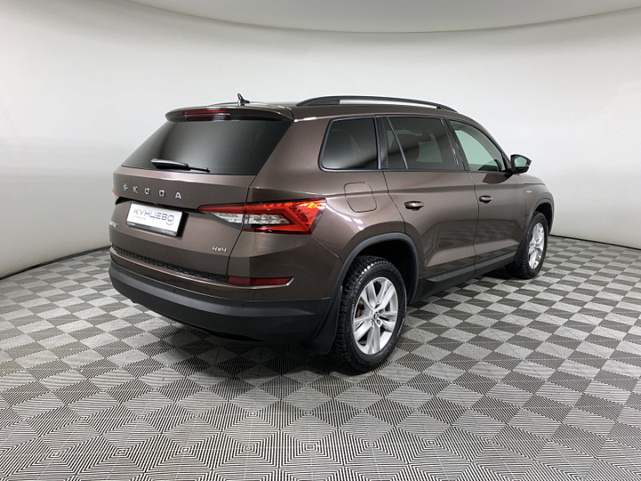 SKODA Kodiaq 1.4, 2020 года, Робот, КОРИЧНЕВЫЙ