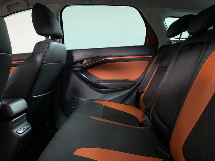 Lada Vesta 1.8, 2018 года, Робот, ОРАНЖЕВЫЙ
