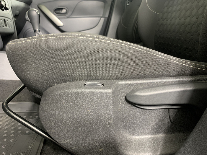 RENAULT Logan 1.6, 2017 года, Автоматическая, ЧЕРНЫЙ