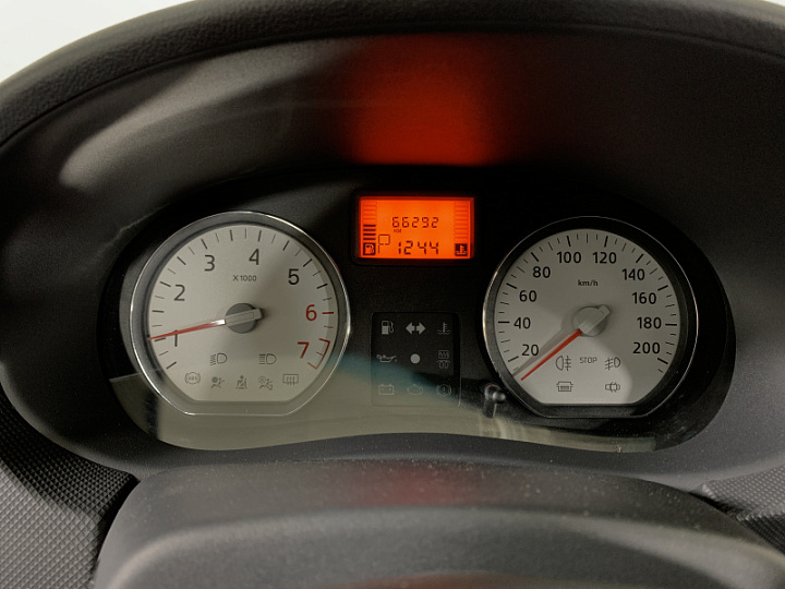 RENAULT Sandero 1.6, 2011 года, Автоматическая, БЕЖЕВЫЙ