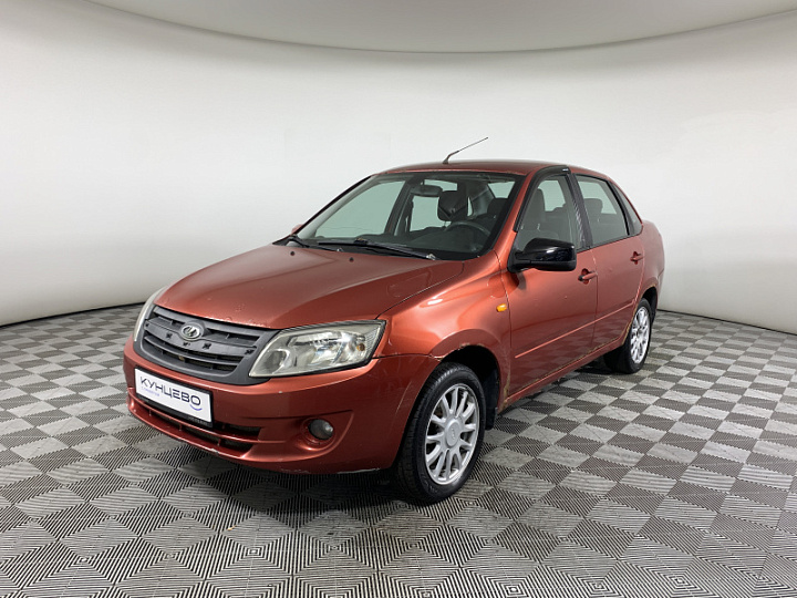 Lada Granta 1.6, 2013 года, Механика, КРАСНЫЙ