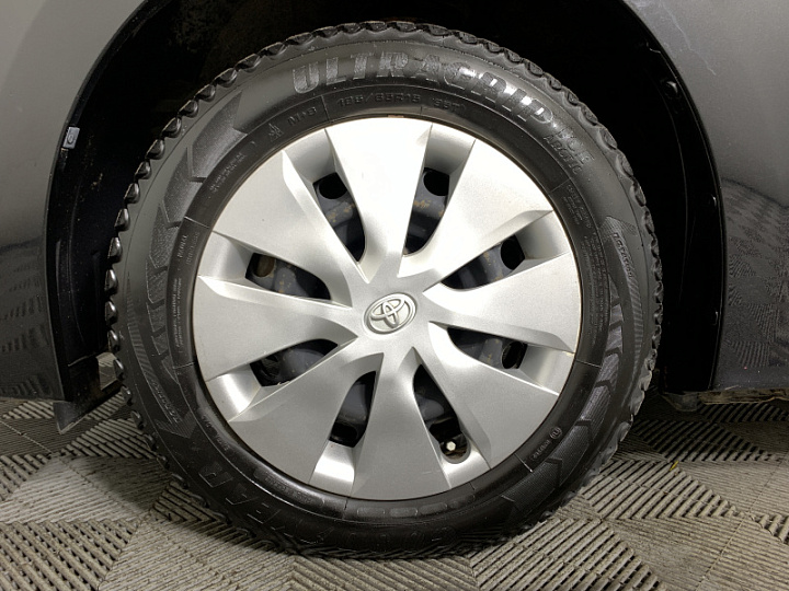 TOYOTA Corolla 1.6, 2016 года, Вариатор, ЧЕРНЫЙ