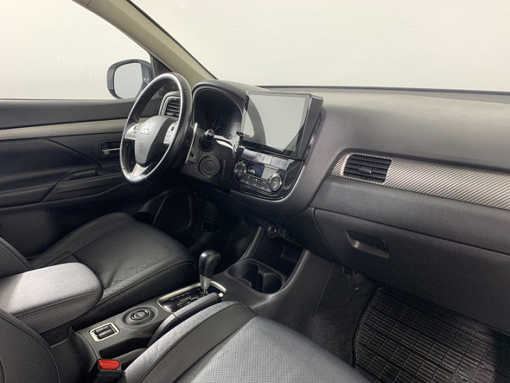 MITSUBISHI Outlander 2, 2013 года, Вариатор, БЕЛЫЙ