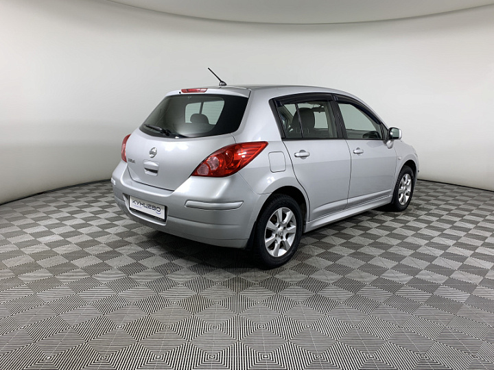 NISSAN Tiida 1.6, 2012 года, Механика, Серебристый