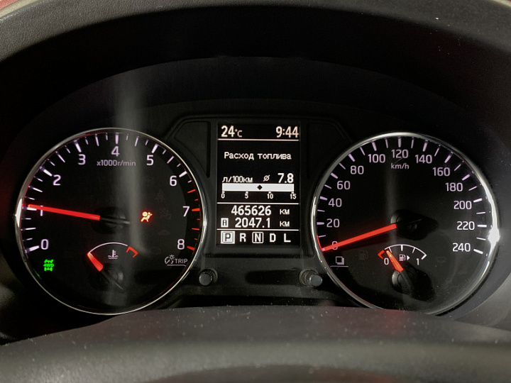 Nissan X-Trail 2, 2012 года, Вариатор, Черный