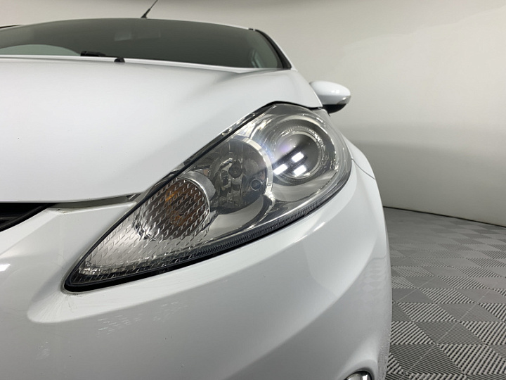 FORD Fiesta 1.4, 2010 года, Автоматическая, БЕЛЫЙ