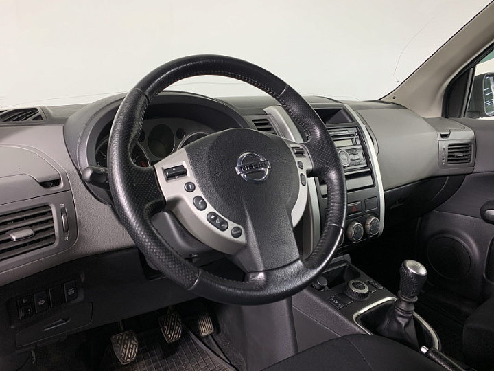 NISSAN X-Trail 2, 2008 года, Механика, Серебристый