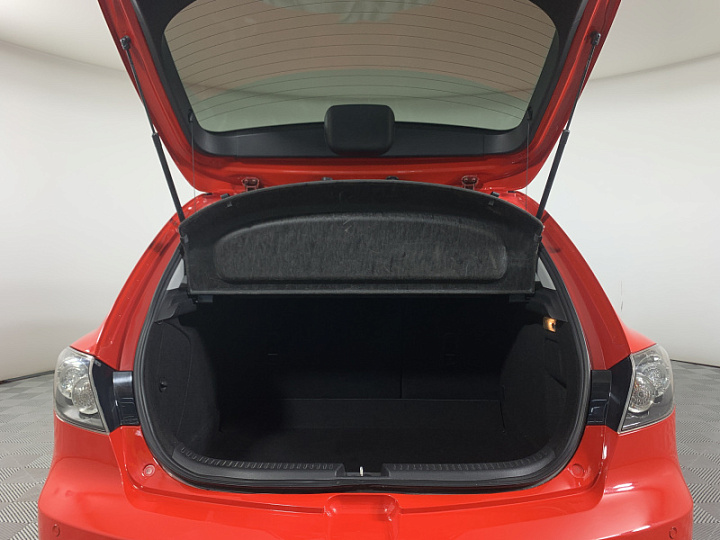 MAZDA 3 1.6, 2006 года, Автоматическая, КРАСНЫЙ