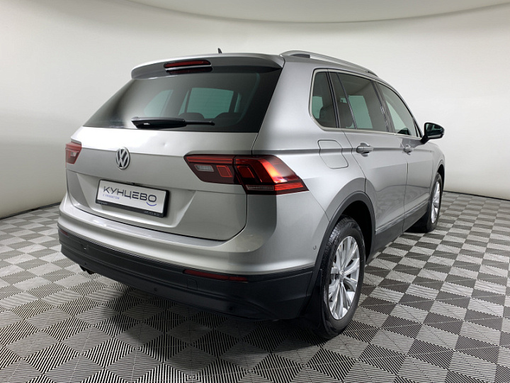 VOLKSWAGEN Tiguan 1.4, 2017 года, Робот, Серебристый