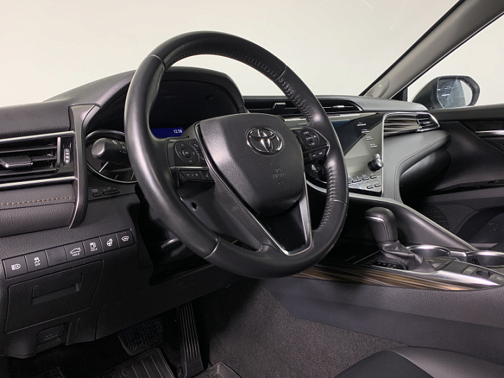 TOYOTA Camry 2.5, 2021 года, Автоматическая, БЕЛЫЙ