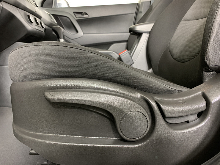 HYUNDAI Creta 1.6, 2018 года, Автоматическая, Серебристый