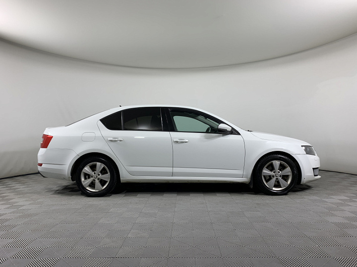 SKODA Octavia 1.8, 2015 года, Робот, БЕЛЫЙ