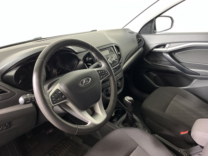 Lada Vesta 1.6, 2020 года, Механика, ЧЕРНЫЙ