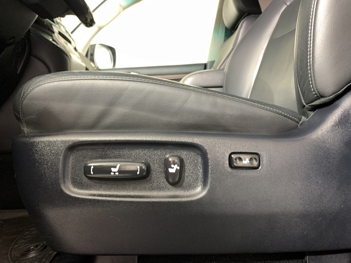 TOYOTA Land Cruiser 4.5, 2015 года, Автоматическая, ЧЕРНЫЙ